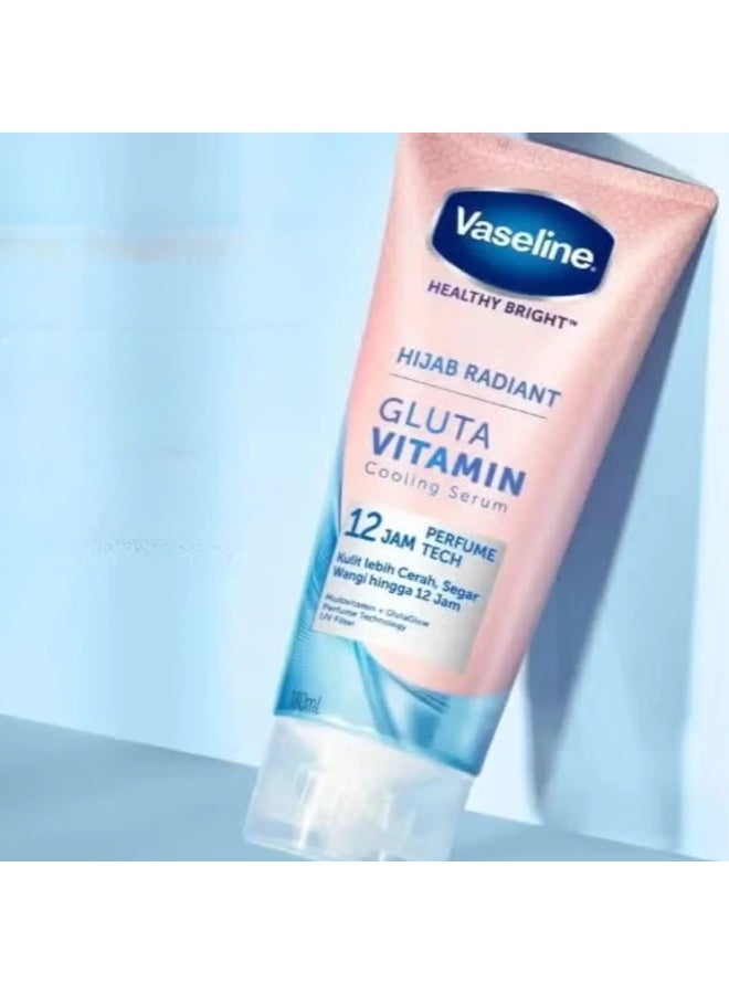 فازلين سيروم فازلين هيلثي برايت للحجاب بفيتامين الجلوتا المُبرّد والمُنعش، ١٨٠ مل | سيروم خفيف الوزن للجسم بتأثير مُبرّد - Image 3