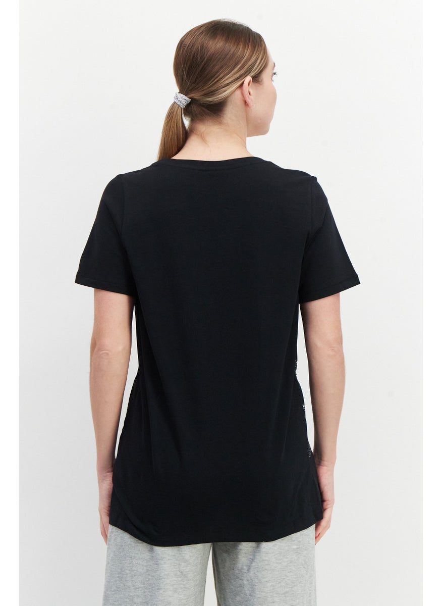 umbro Women Sportswear Fit Short Sleeve Outdoor T-Shirt, Black  - Image 3