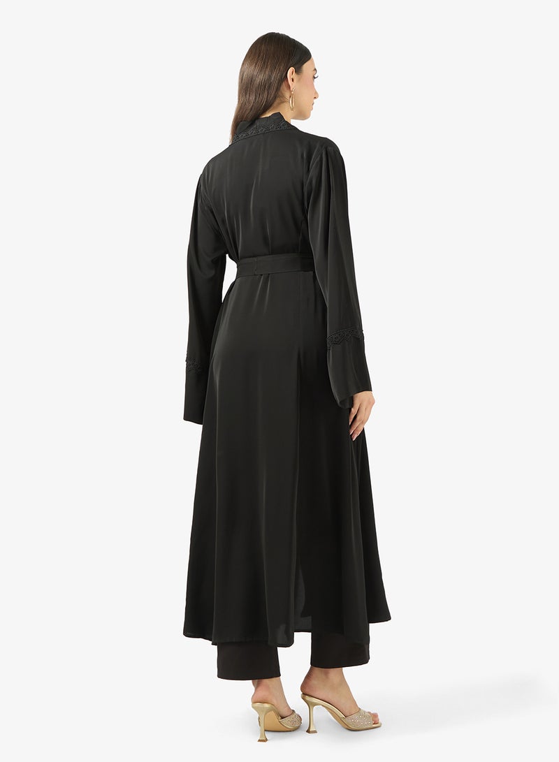 Khizana Abaya With Lace Trim - Image 2