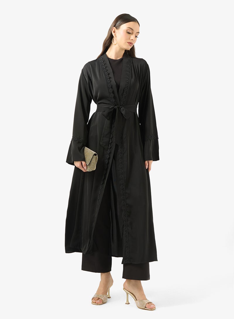 Khizana Abaya With Lace Trim - Image 4