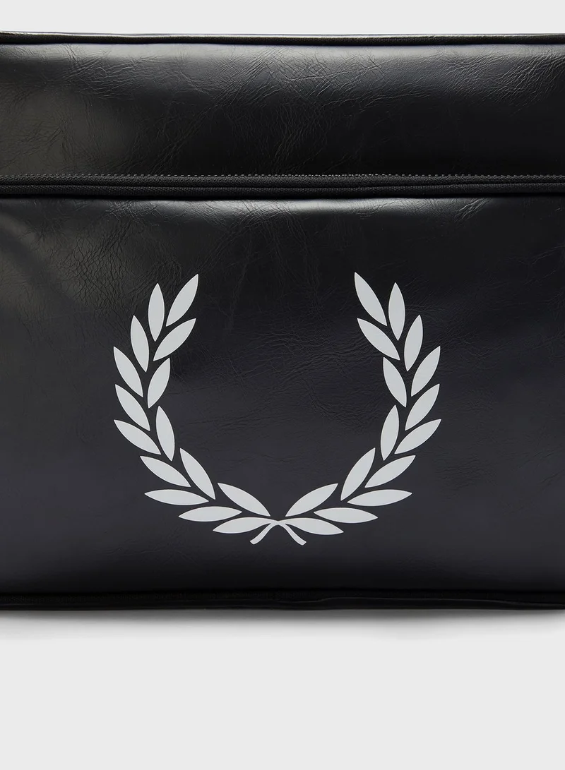 FRED PERRY Laurel Wreath Messenger Bag