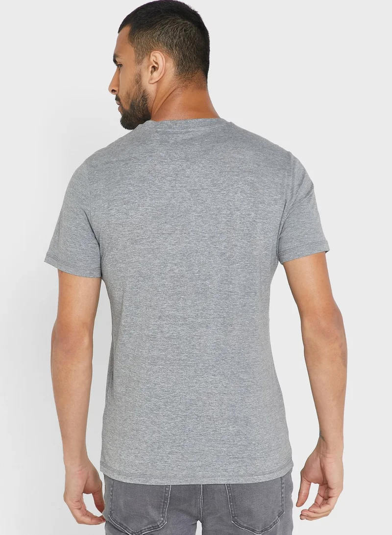 GUESS Logo Printed Crew Neck T-Shirt