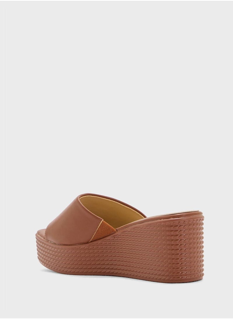 Clowse Casual Wedged Sandal  - Image 3