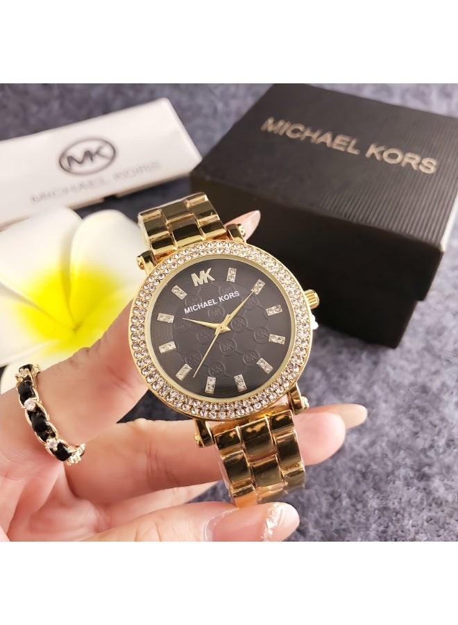 MK ساعة مايكل كورس مزينة بالكريستال بلون الذهب