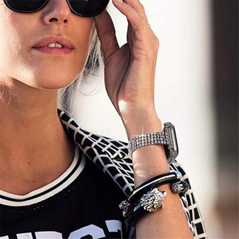 إيروريكس سوار ساعة معدني مرصع بالألماس بأربعة صفوف لساعة Apple Watch Ultra 49 مم وWatch Ultra 2 49 مم / Series 9 و8 و7 45 مم / Se 3 وSe 2 و6 وSe و5 و4 44 مم / 3 و2 و1 42 مم (فضي) - Image 3