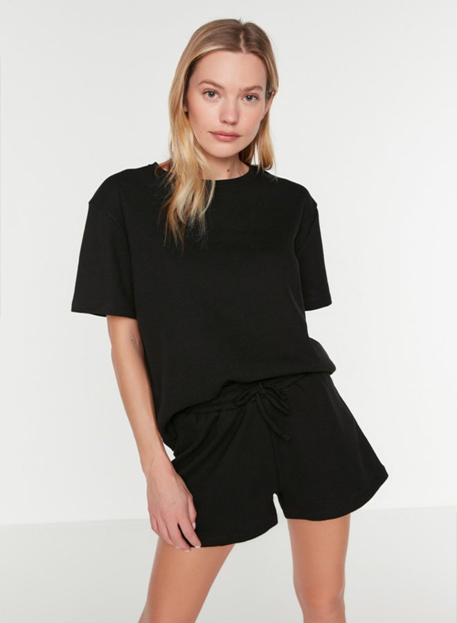 trendyol Black Waffle Fabric Knitted Pajama Set with Shorts - Image 1