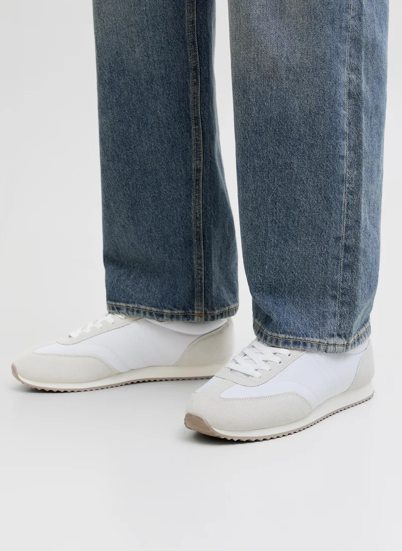 Campaign Low Top Sneakers