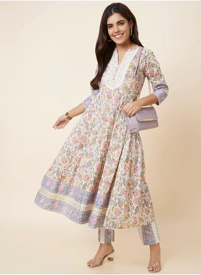 جلو باص Globus Women Off White Printed Anarkali Kurta Set with Trouser by Styli