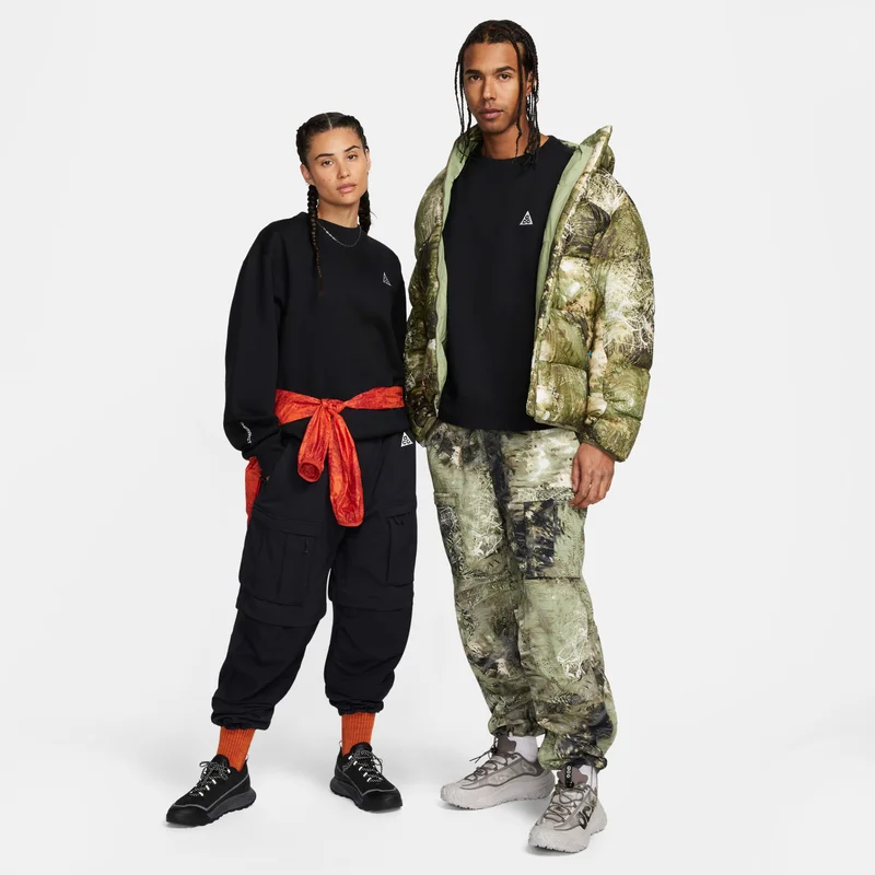 Nike Black Men's ACG Therma-FIT Sweatshirt for Men | Best Price UAE