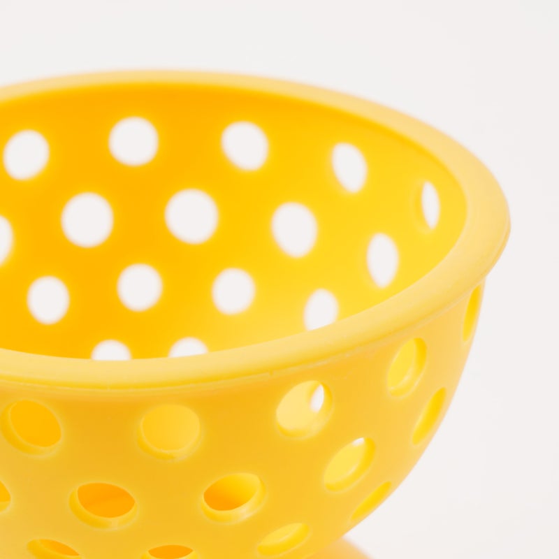 OXO egg poacher silicone 2pcs in yellow 3.5"* 3"* 3" - Image 3