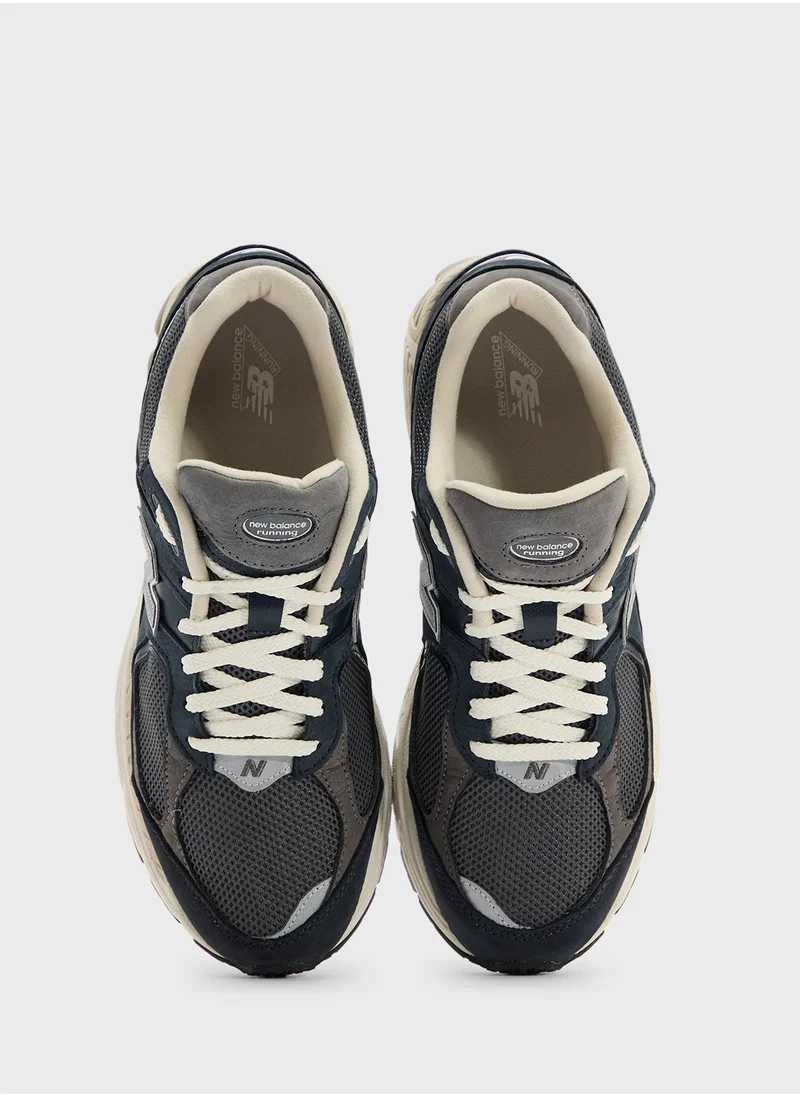New Balance 2002 Sneakers