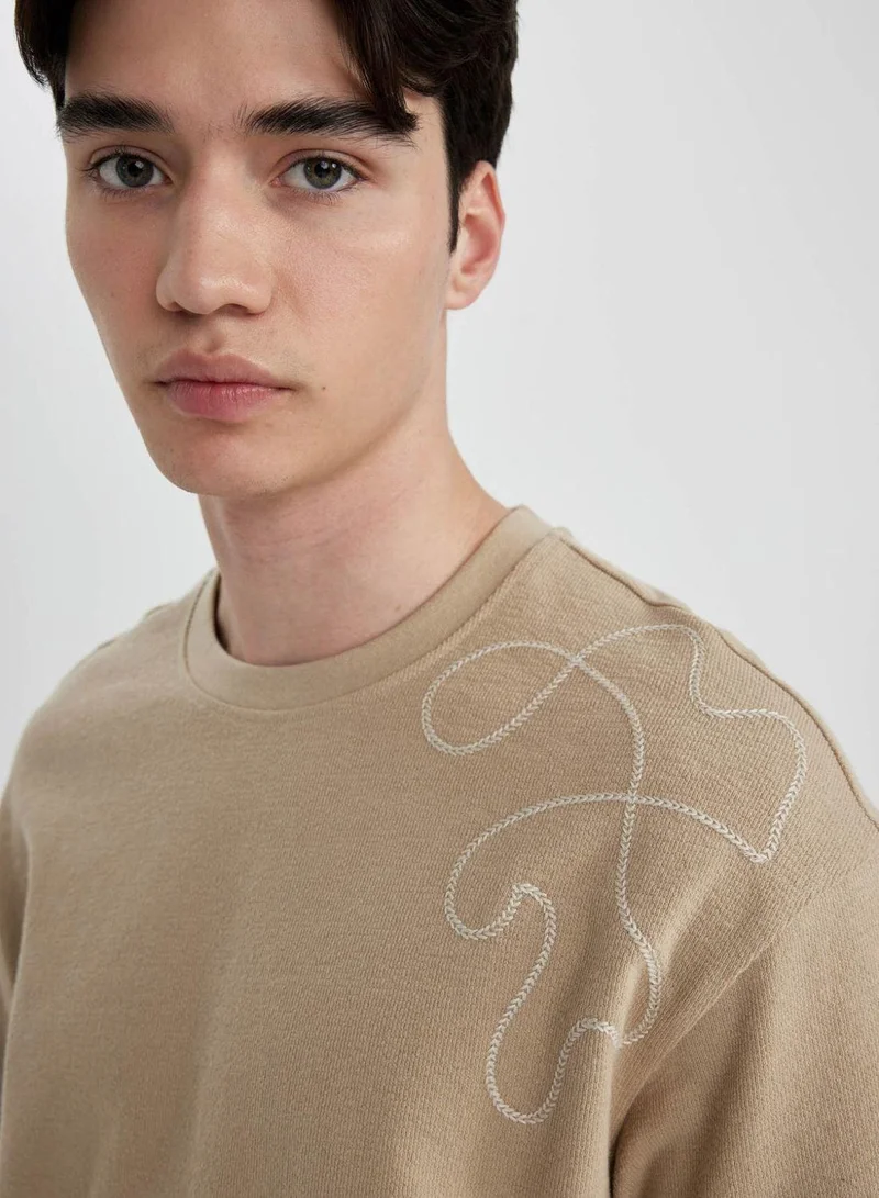 DeFacto  Comfort Fit Crew Neck T-Shirt for Men | Best Price UAE