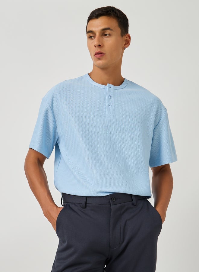 Styli Men Textured Henley Neck Oversized T-Shirt - Image 3