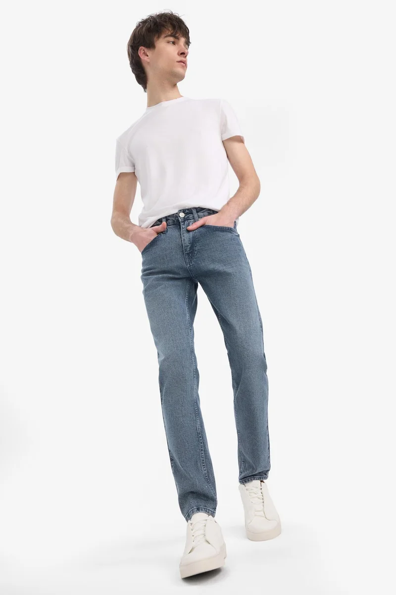 Defacto  Slim Tapered Fit Skinny Leg Jeans for Men | Best Price UAE