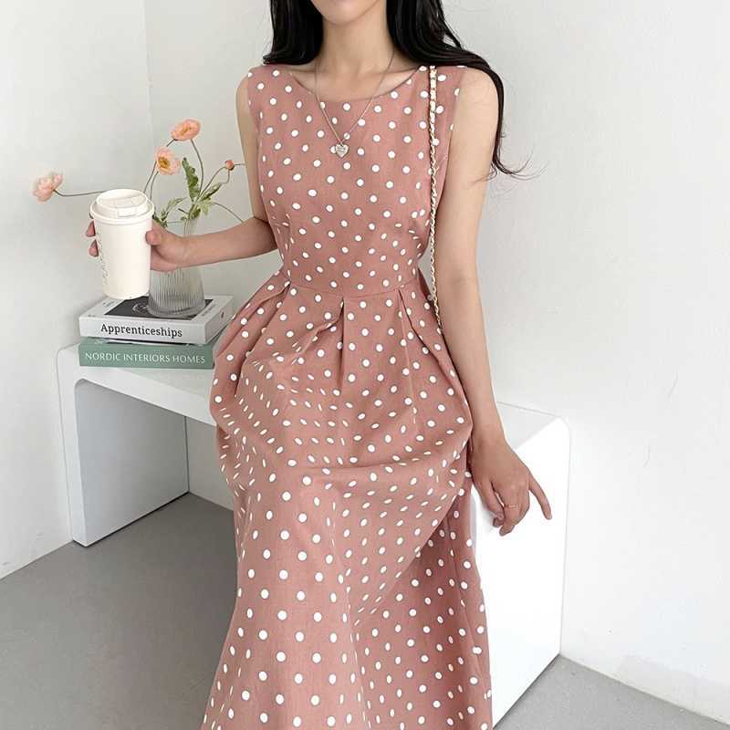 Korean Chic Vintage Polka Dot Tie-Waist Sleeveless Maxi Dress - Image 5