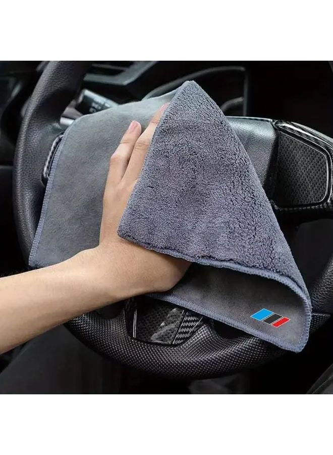 منشفة سيارة رياضية بتصميم شعار بالأزرق والأسود والأحمر، مقاس 11.81 × 23.62 بوصة، قماش مخصص للمرايا الداخلية والخارجية، عالية الامتصاص، سهلة التنظيف، غير زغبية، قليلة التنسيل، منشفة من الصوف الناعم. - Image 5