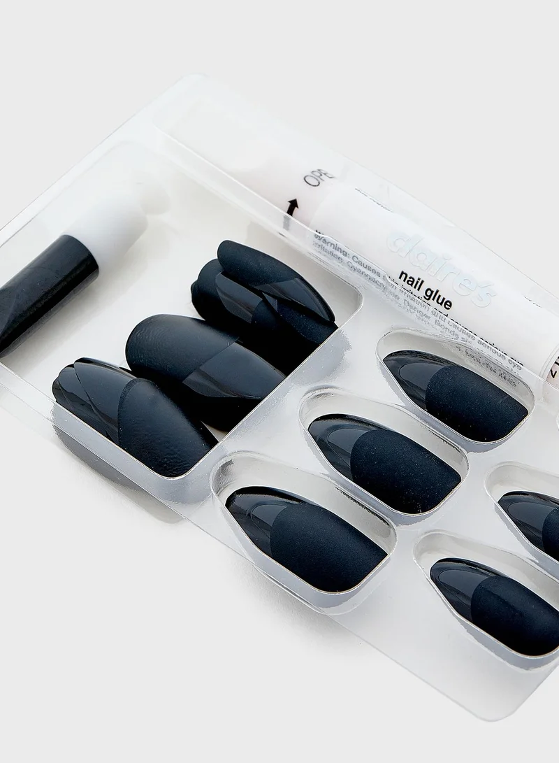 Claires Black Matte Faux Nail
