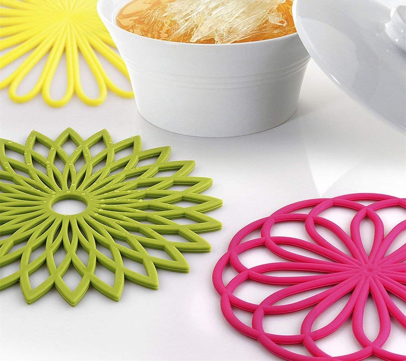 Snyter 3 Set Silicone Multi-Use Flower Trivet Mat Insulated Flexible Durable Non Slip Coasters Hot Pads - Light Green - Image 3