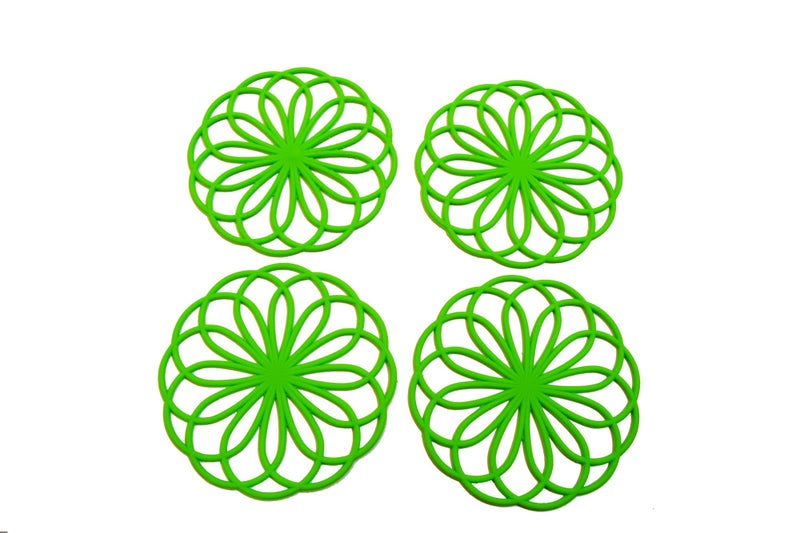 Snyter 3 Set Silicone Multi-Use Flower Trivet Mat Insulated Flexible Durable Non Slip Coasters Hot Pads - Light Green - Image 1