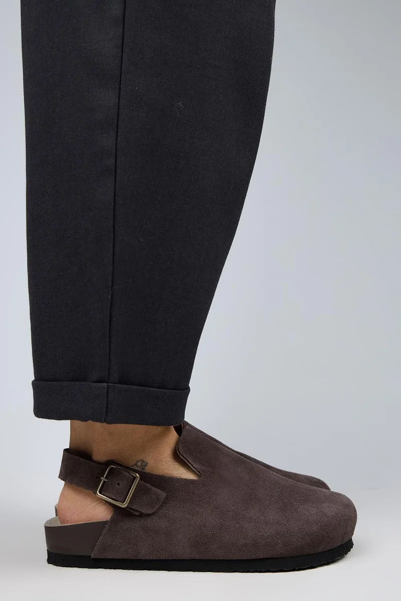 مانجيرو صندل مانيجيرو هولي 2 النسائي من الجلد الطبيعي مع حزام وإبزيم، بني اللون