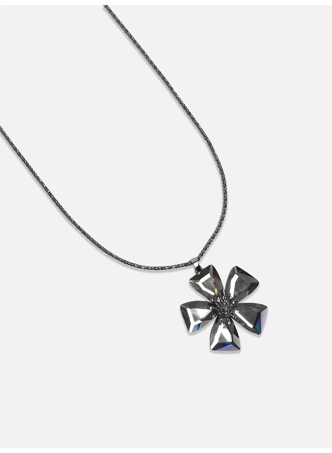 SOHI Gilded Garden Artificial Pendant Necklace Jewellery