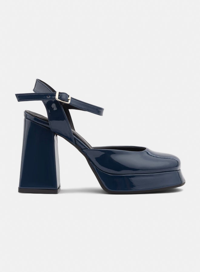 Closed Toe Platform Sandal