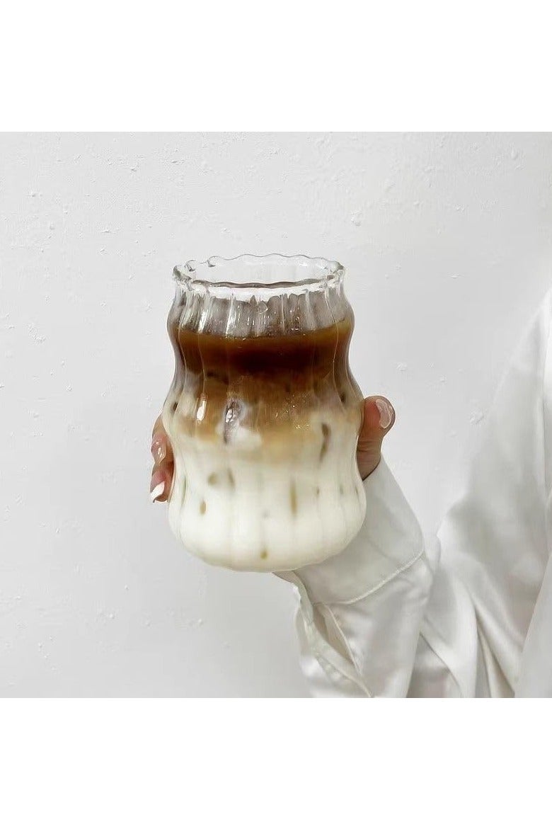 2 كوبًا من كؤوس الزجاج الموجي 18 أونصة كؤوس كوكتيل صافية ذات شكل موجة إبداعي زجاجية شرب أنتقالية للقهوة المبردة العصير المشروبات الحليب - Image 4