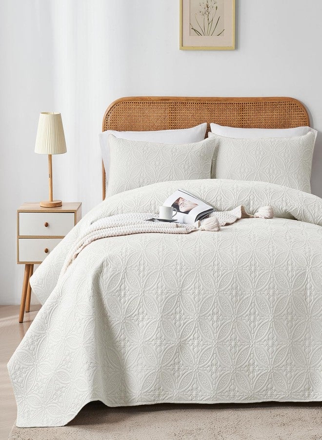 WURUIBO King/Cal King Quilt Set Cream, Microfiber Lightweight Bedspreads, Ultrasonic Embossed Solid Coverlet, Thin Bedding Set for All Season, Soft Breathable Bed Cover(1 Quilt, 2 Pillow Shams) - Image 1