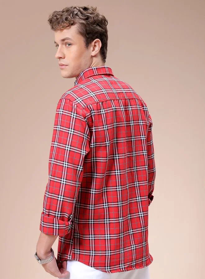 The Indian Garage Co Men Slim Fit Checkered Full Sleeves Cutaway Collar Casual Shirt