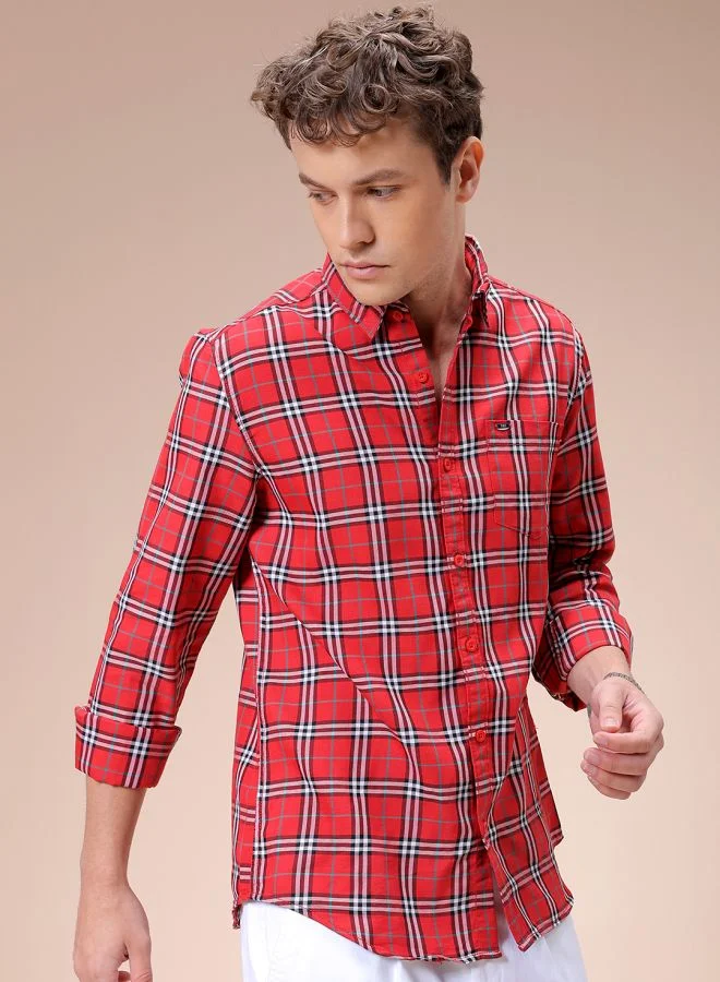 The Indian Garage Co Men Slim Fit Checkered Full Sleeves Cutaway Collar Casual Shirt