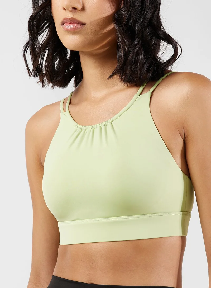 FRWD Dual Strap Back Cutout Detail Sports Bra