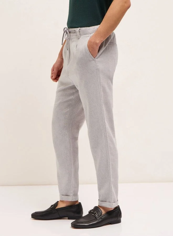 The Bear House  Men's Grey Solid Tapered Fit Elasticated Waist Casual Trouser Versatile Office and Travel Pants Comfortable Fit for Everyday Use Easy to Style Bottomwear for Work Weekend and Outings for Men | Best Price UAE