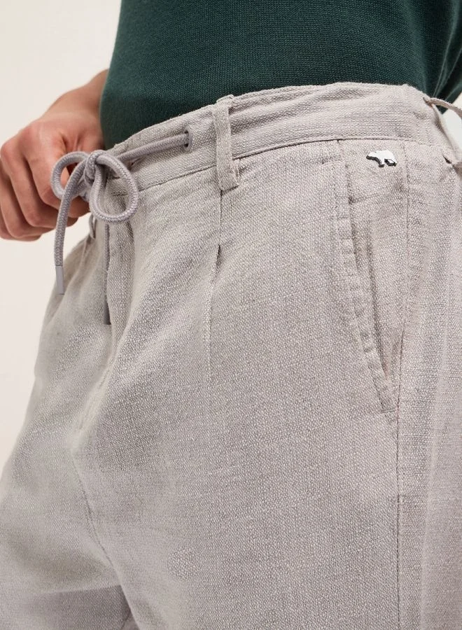 The Bear House  Men's Grey Solid Tapered Fit Elasticated Waist Casual Trouser Versatile Office and Travel Pants Comfortable Fit for Everyday Use Easy to Style Bottomwear for Work Weekend and Outings for Men | Best Price UAE