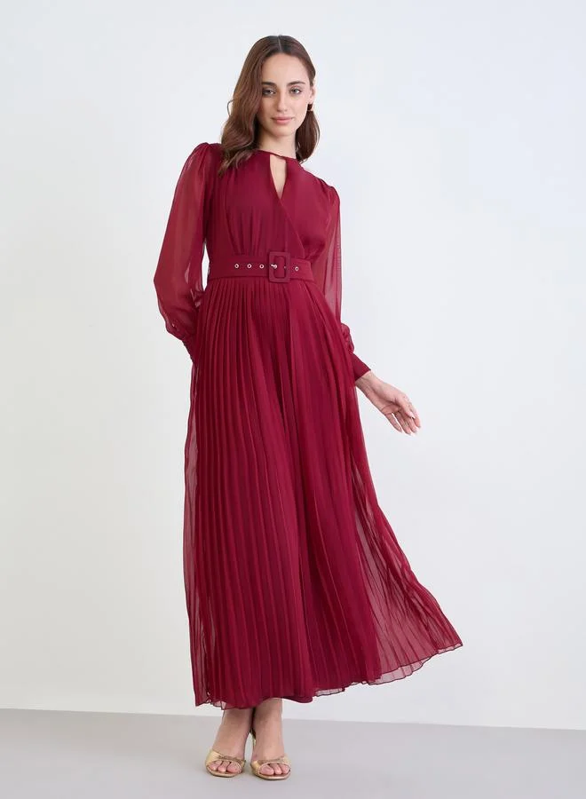 Styli Styli Red Pleated Maxi Dress with Keyhole Neck