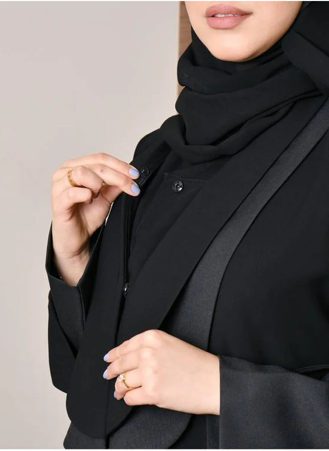 HAWRAA ABAYA Abaya with a double flowing neckline