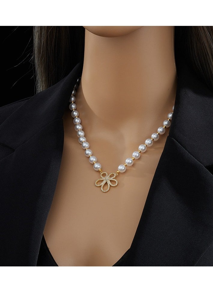 Generic - Fashionable and simple temperament retro high-end pearl retro diamond small flower pearl braided necklace - Image 1