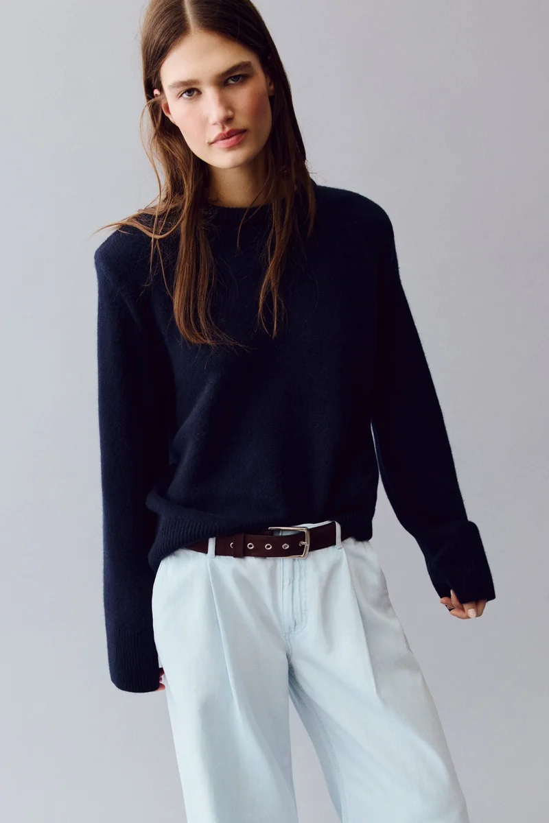 اتش اند ام جينز بقصّة واسعة وخصر عادي