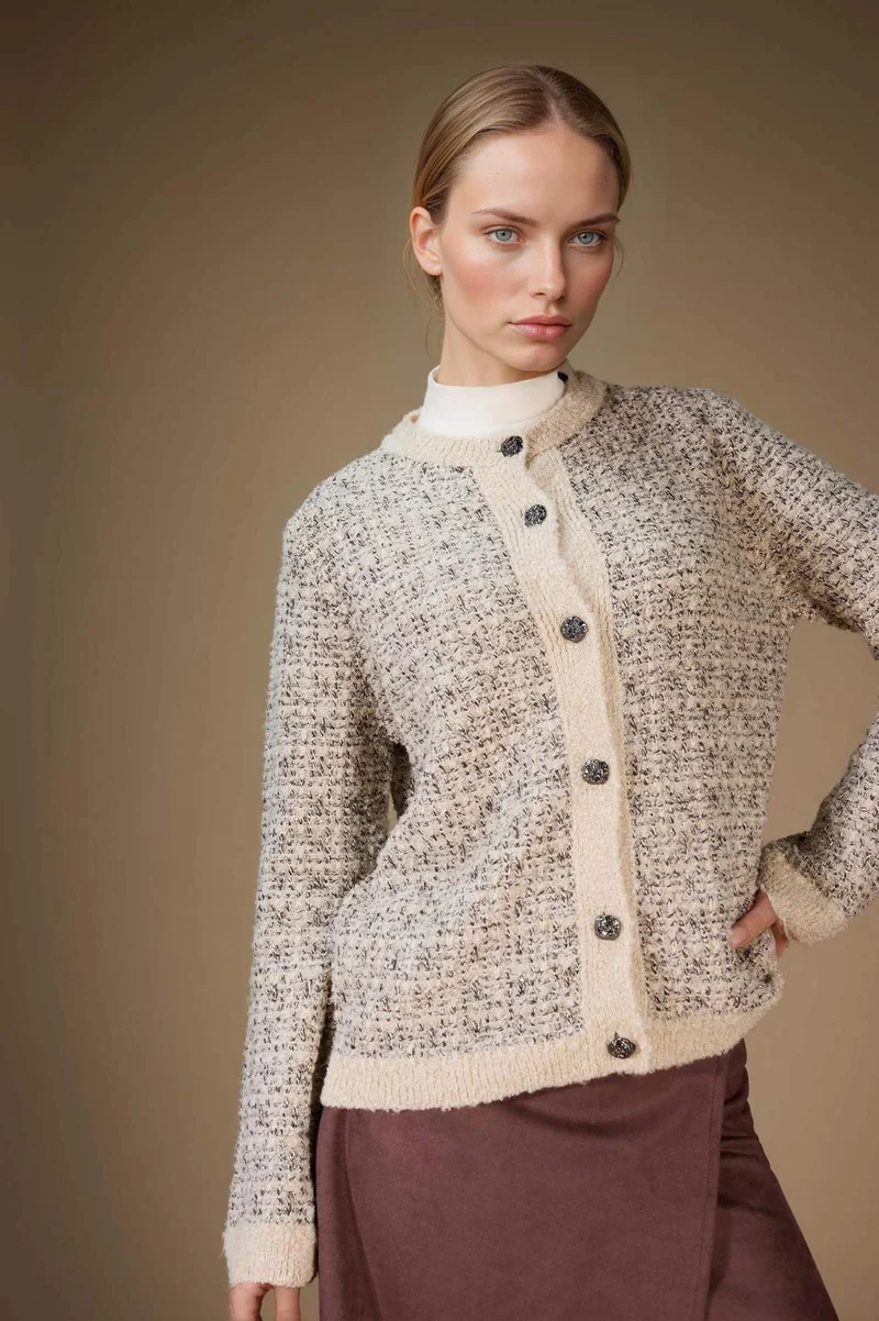 ديفاكتو Regular Fit Crew Neck Knit Cardigan