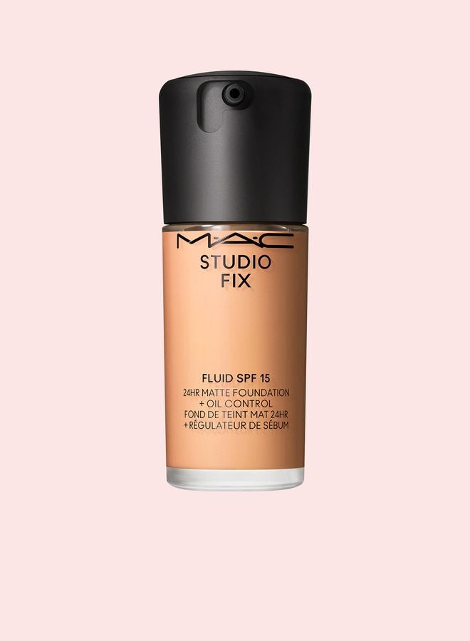 MAC Cosmetics Studio Fix Fluid Foundation Spf 15 - Nw18 - Image 1