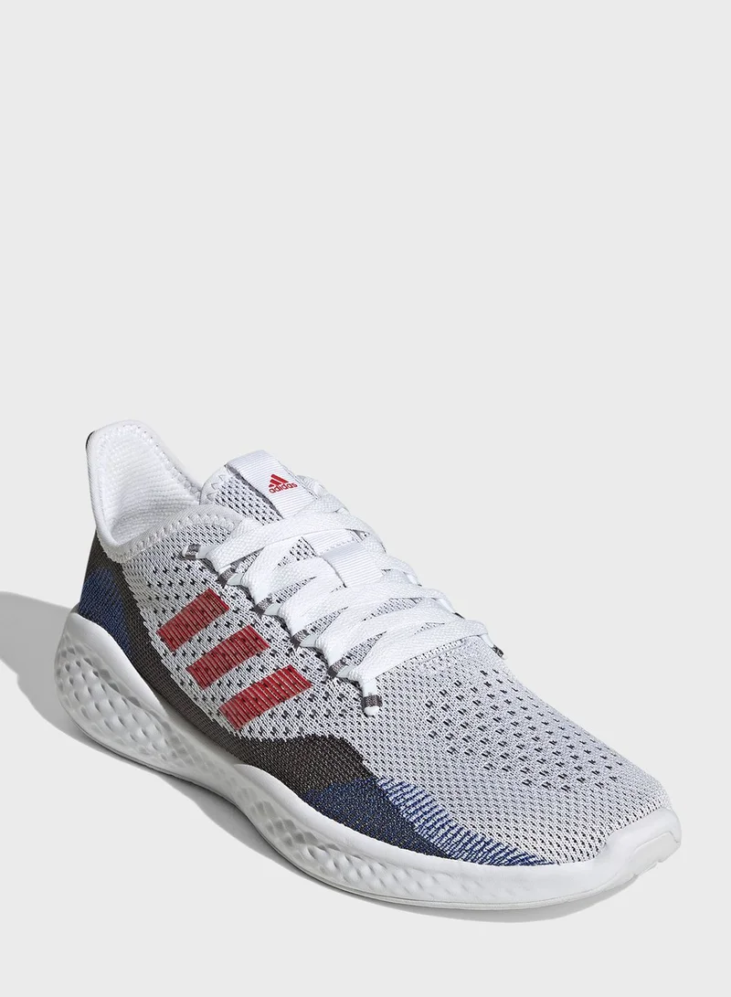 adidas حذاء رياضي