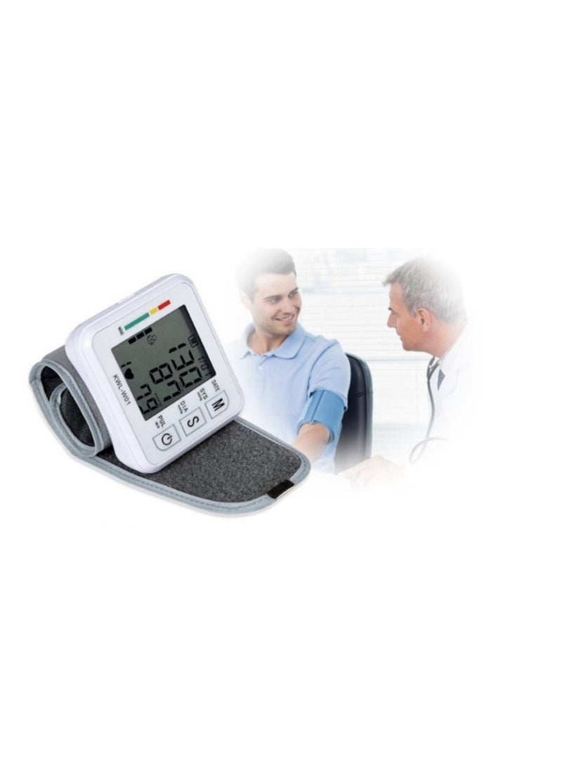 ELTRAZONE جهاز قياس ضغط الدم المعصمي – شاشة LCD، وظيفة صوتية، معدل ضربات القلب وذاكرة 99 قراءة - Image 3