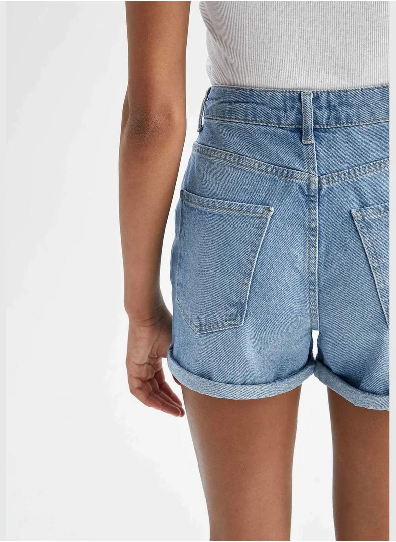 ديفاكتو Woman Mom Fit Denim Short