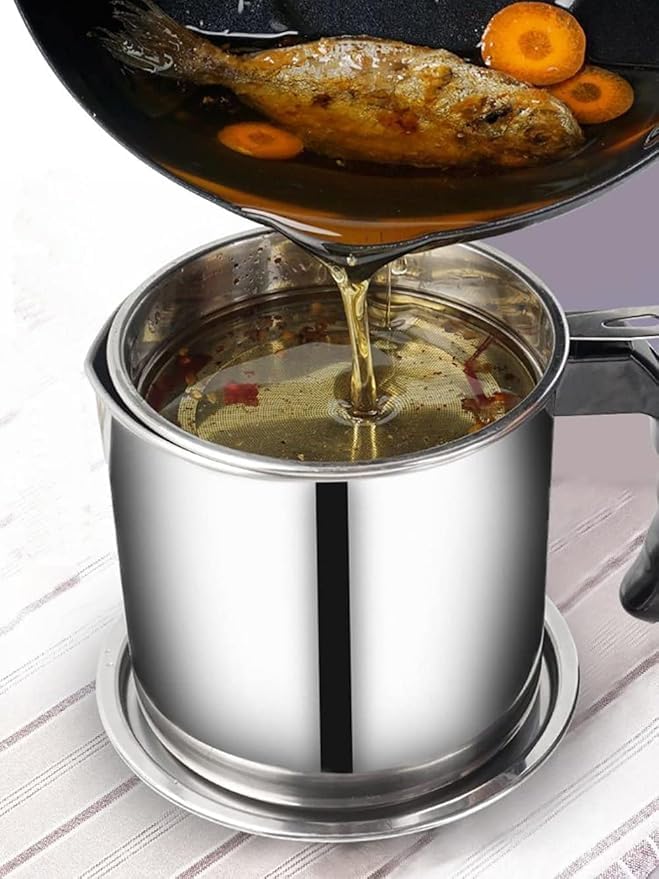 Veloxi EXIM Veloxi OIL FILTER POT Grease Can Stainless Steel Cooking Grease Container Reuse Oil Storage Best Oil Shaver Can Container with Removable Filter AntiScalding Handheld Lid for Cooking - Image 4