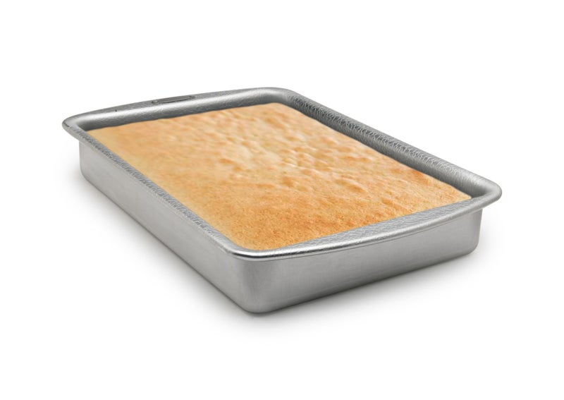 Doughmakers 9" x 13" Cake Commercial Grade Aluminum Bake Pan - Image 3