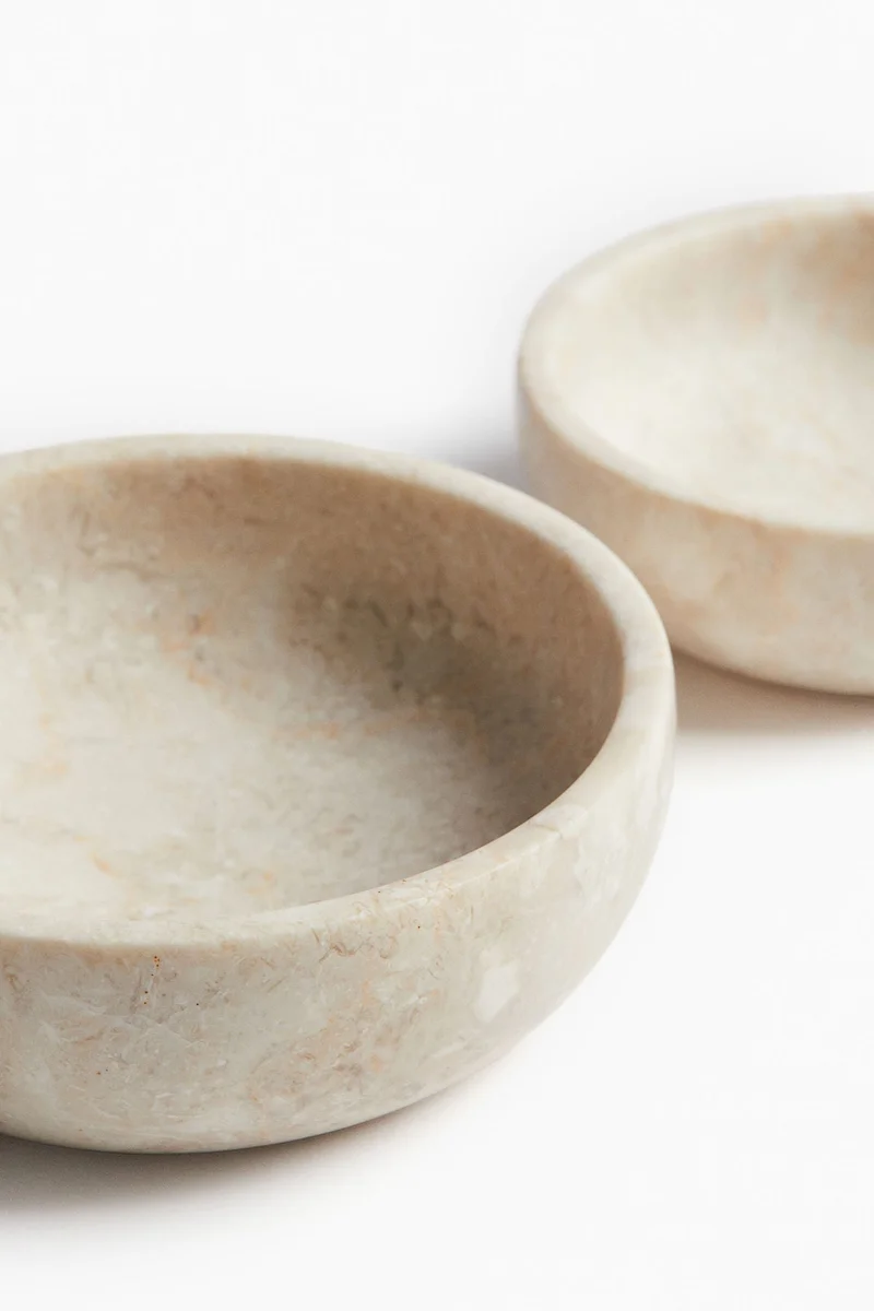 اتش اند ام سلطانيات رخامية من قطعتين