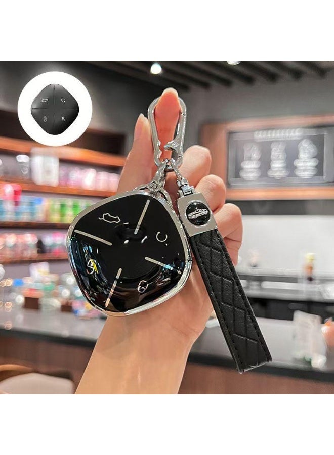غطاء مفتاح سيارة جيتور داشينج (Jetour Dashing) X1 Plus DTC 2022-2026، حافظة حماية كاملة من مادة TPU الناعمة، غلاف مفتاح فاخر باللون الأسود الملكي مع ميدالية جلدية، متوافق مع الإشارة. - Image 1