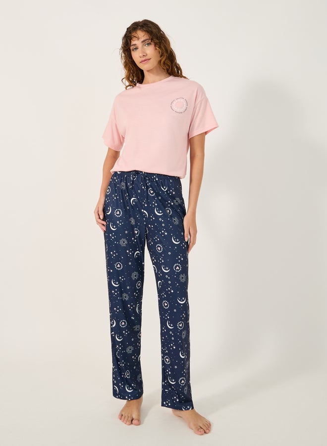 Styli Graphic Print Round Neck T-Shirt and Pyjama Set  - Image 2
