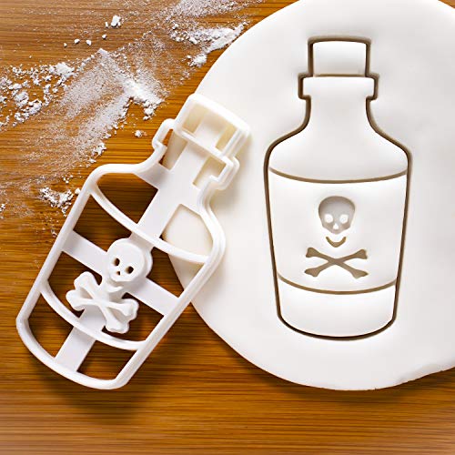 Bakerlogy Set of 3 Potion Bottle cookie cutters (Designs: Love, Poison, and Health), 3 pieces - Bakerlogy - Image 4