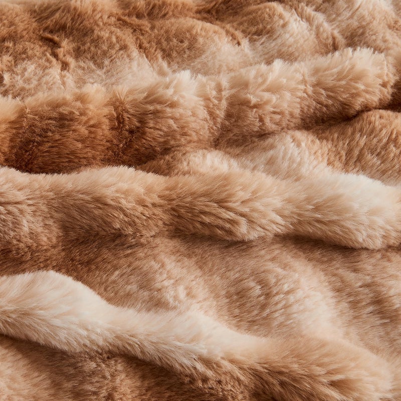 Lotus Karen Lotus Karen Fluffy Comforter Cover Set-Rabbit Fluff Faux Fur Duvet Cover King Size Tie-Dye Coffee Plush Fuzzy Furry Bedding Sets 3Pieces(1 Duvet Cover & 2 Pillow Shams) Zipper Closure  - Image 4