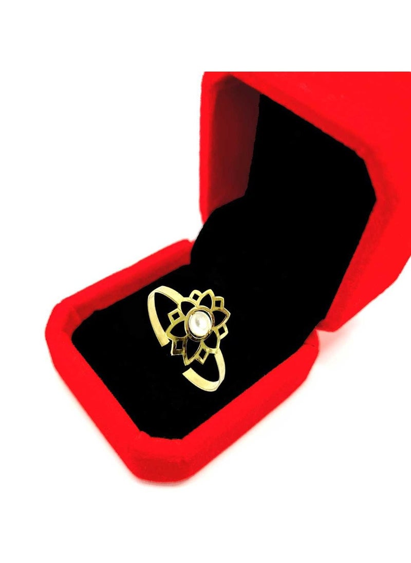 Hamsa.ae - 18K Pure Gold Elegant Flower Zircon Stone Ring Size 8 - Image 1